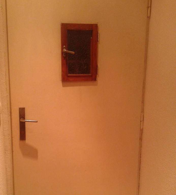 Red Apartment Bratislava Rom bilde